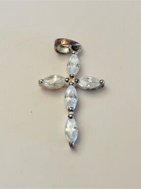 Swarovski Crystal in Sterling Silver Cross Pendant